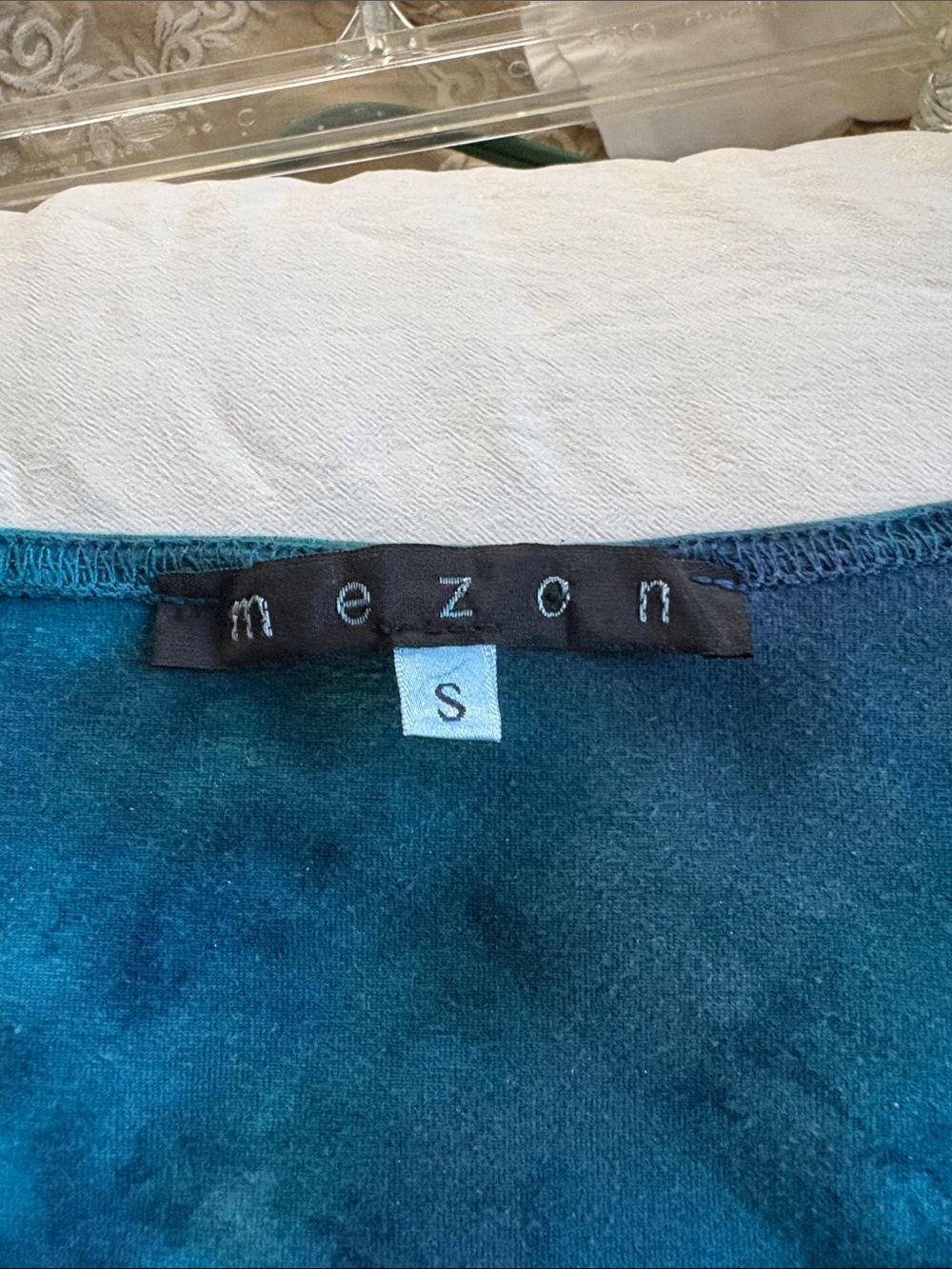 Mezon Teal Floral Appliqué Camisole - Picture 3 of 6